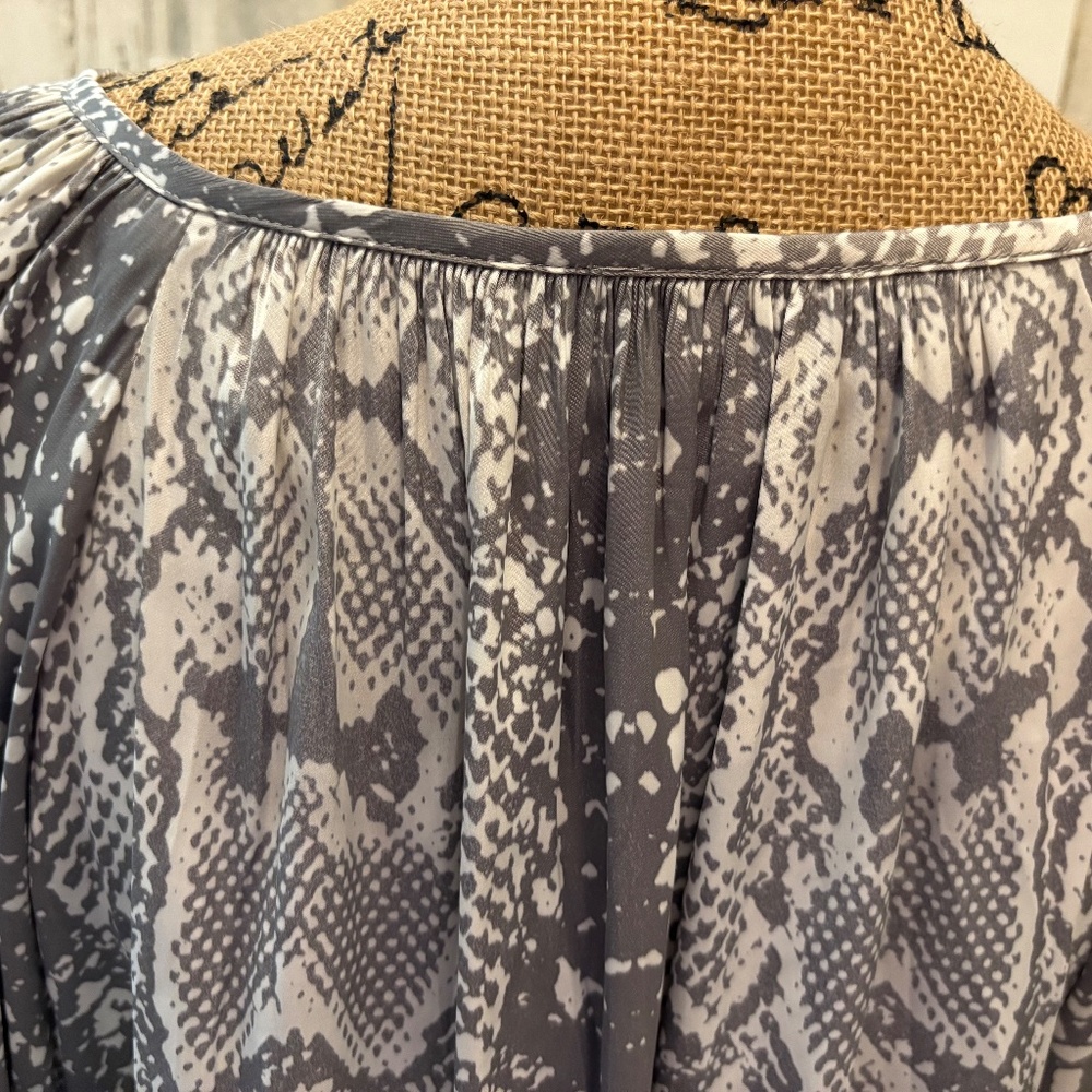 LANE BRYANT BLOUSE SIZE 14/16 - NWOT - Picture 5 of 8